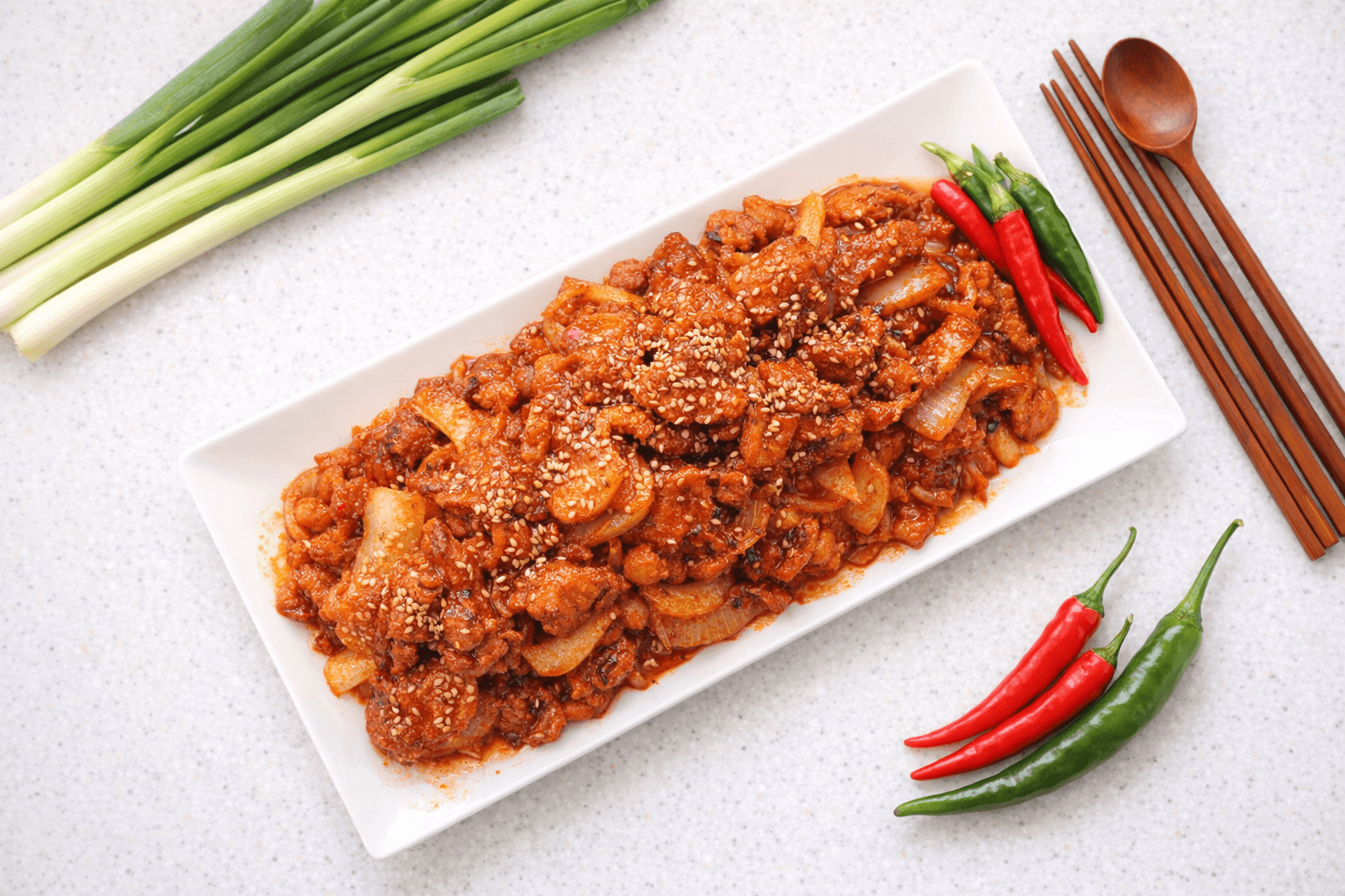 매콤한 제육볶음 돼지고기 요리