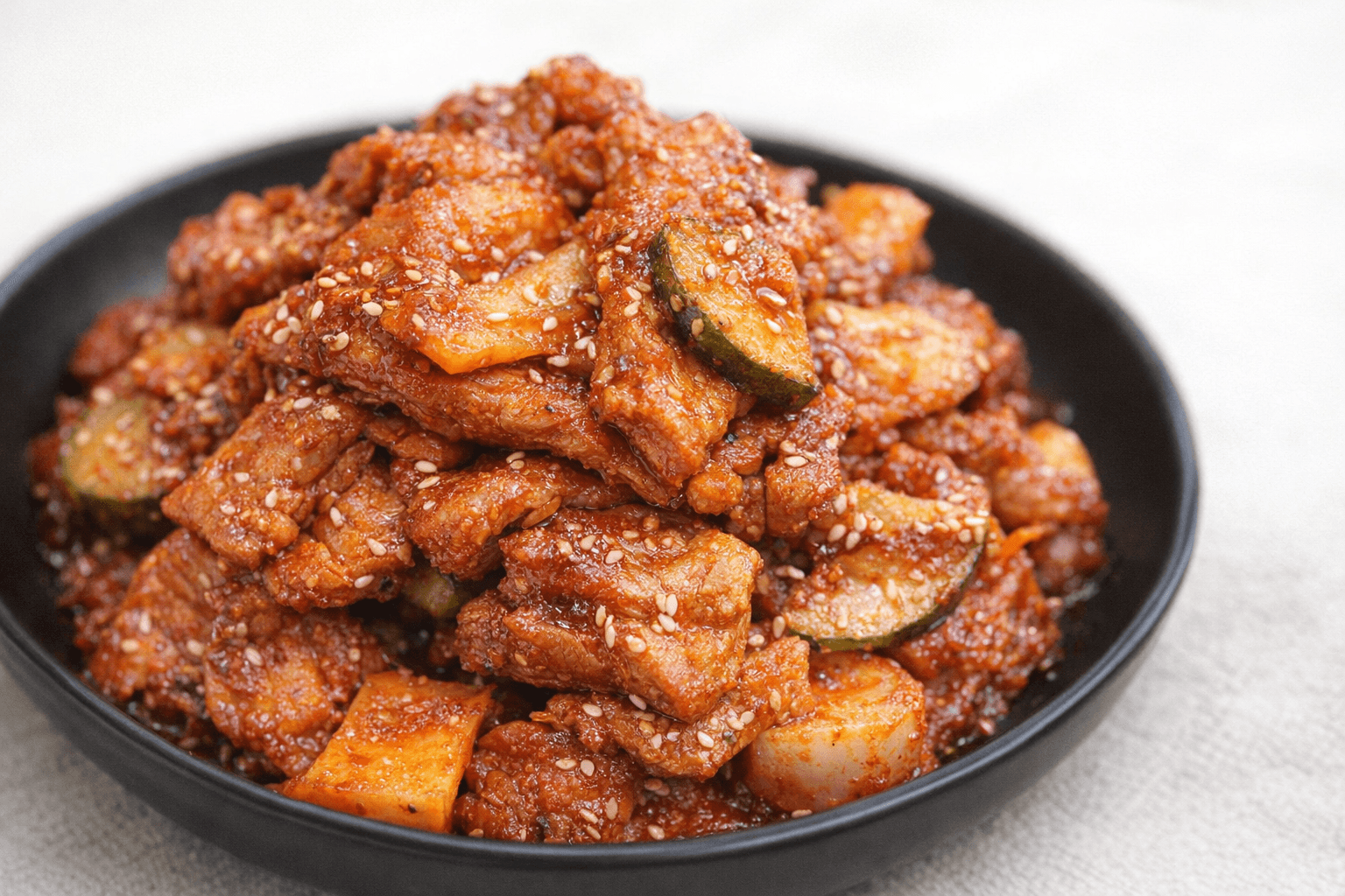 Ultimate Spicy Korean Pork Stir-fry (Jeyuk Bokkeum): The Secret Restaurant-Style Recipe!