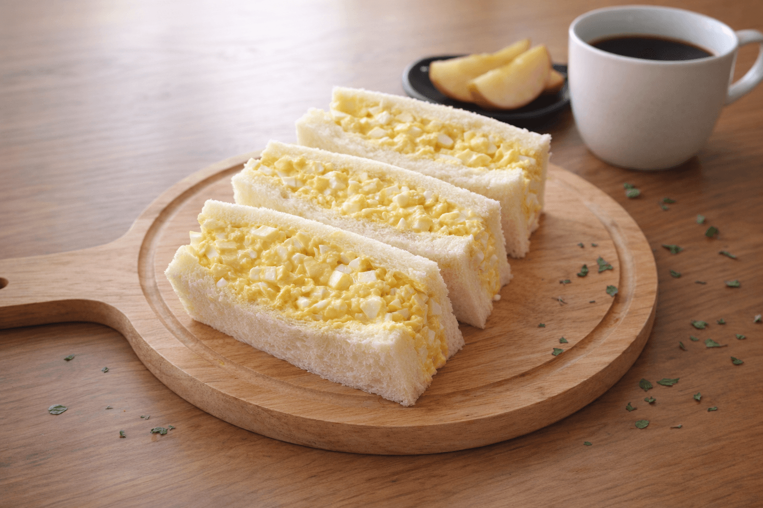 계란 샐러드 듬뿍 샌드위치