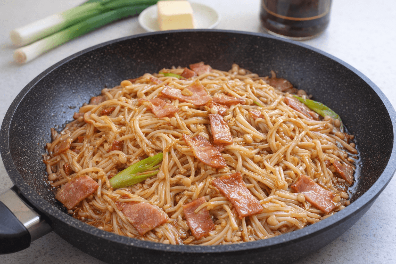 팽이버섯 베이컨 볶음 썸네일