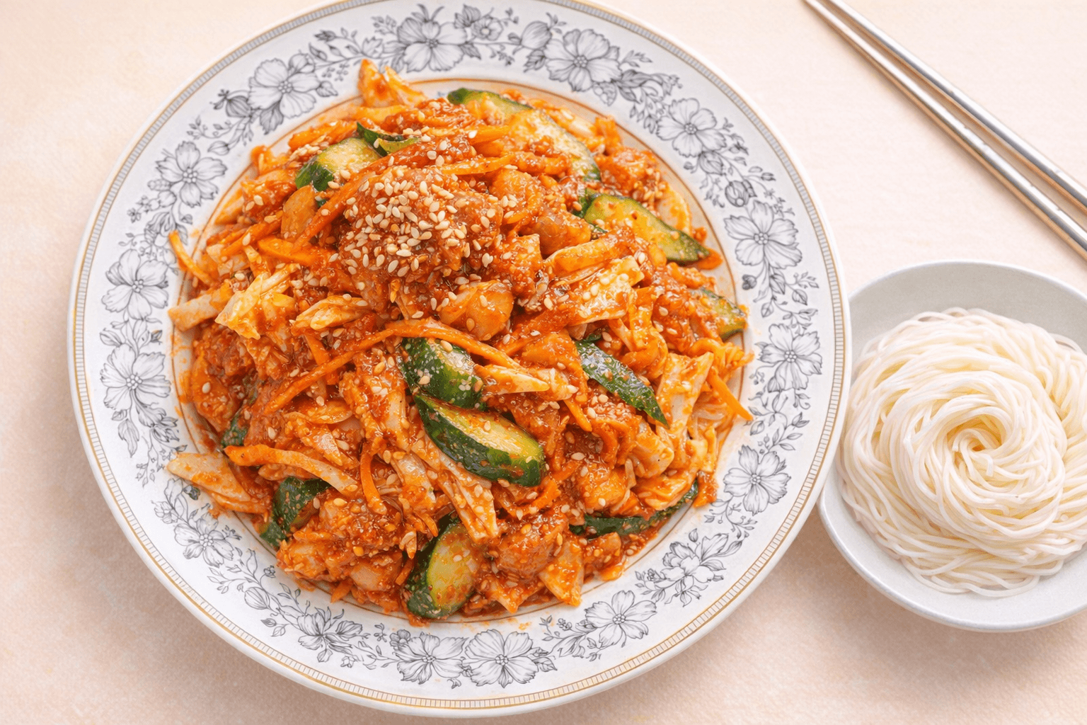 새콤달콤 매콤한 10분 완성 골뱅이무침