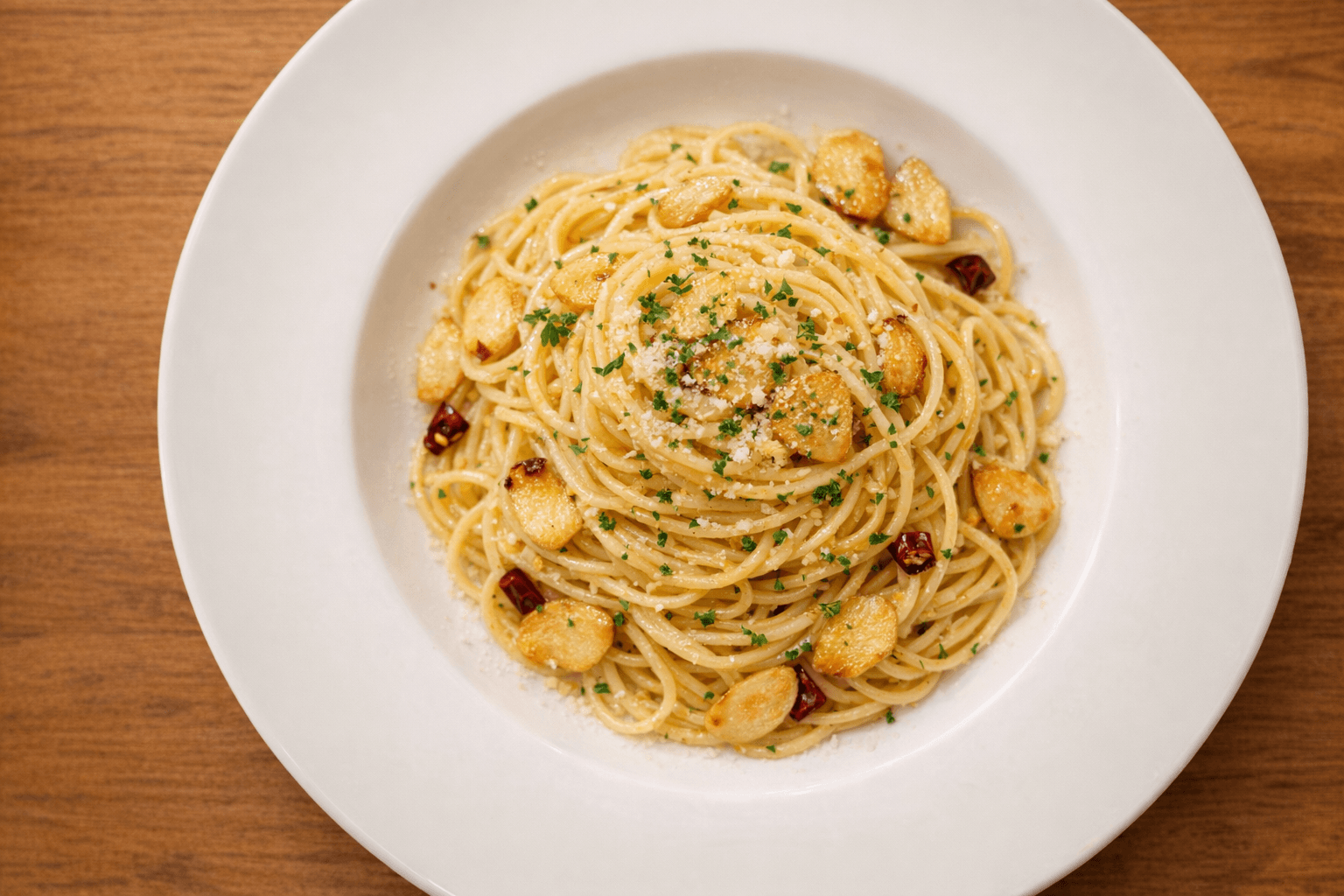 알리오올리오 파스타 완성 플레이팅