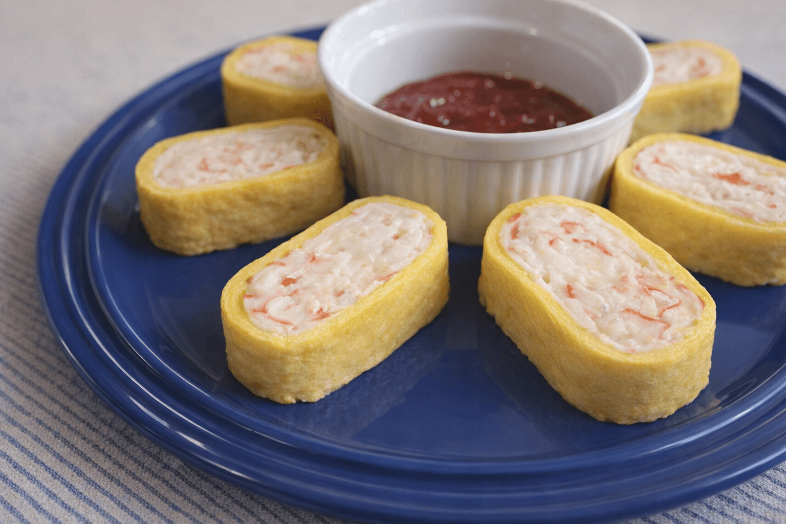 プロも驚く美しさ！卵黄・卵白を分ける「カニカマ卵焼き」失敗知らずの超簡単黄金レシピ