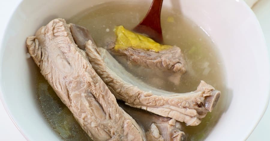 Pork back rib soup: detailed home-cooking guide
