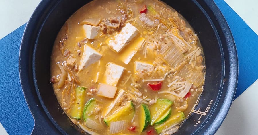 guiso cheonggukjang con kimchi: receta casera detallada